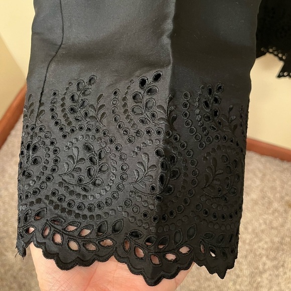 Ann Taylor Black Silk Bottom Embroidered Crop Pants Sz 4 - Picture 1 of 5